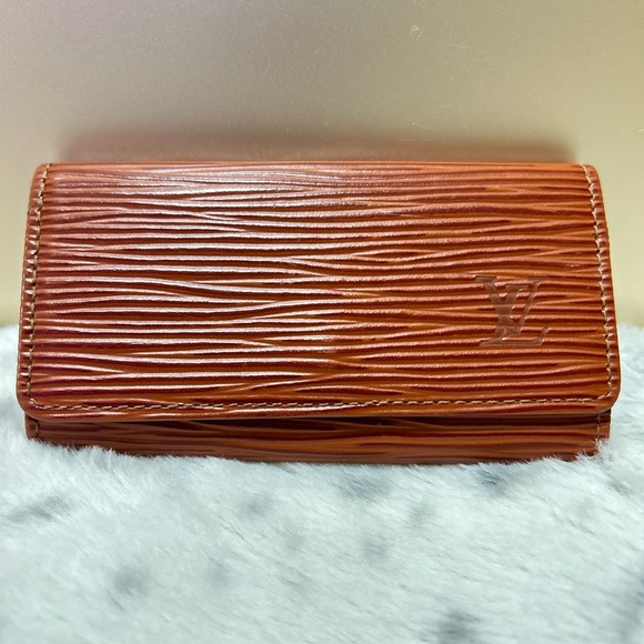 Louis Vuitton 4 Key Holder (Brown) - Picture 1 of 9